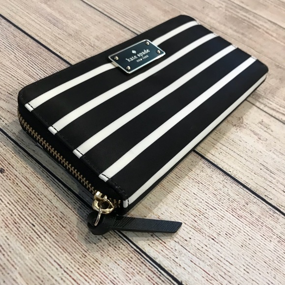 kate spade Handbags - Kate Spade Neda Wilson Road French Stripe Wallet
